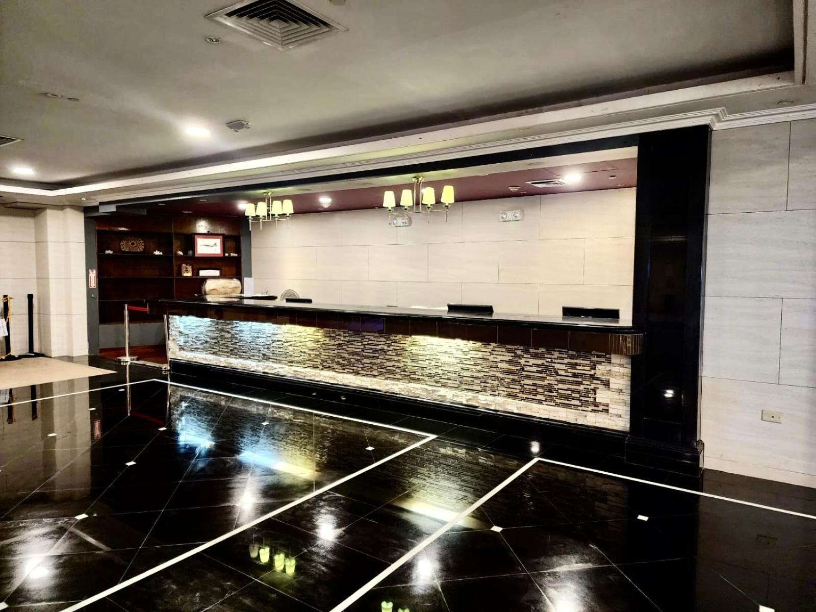 皇家奥彻德关姆酒店 塔穆宁 外观 照片